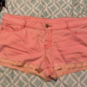 Pink L.E.I shorts size 17